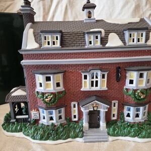 Gad's Hill Place Dickens Village Charming Holiday Brick House with Green Wreaths